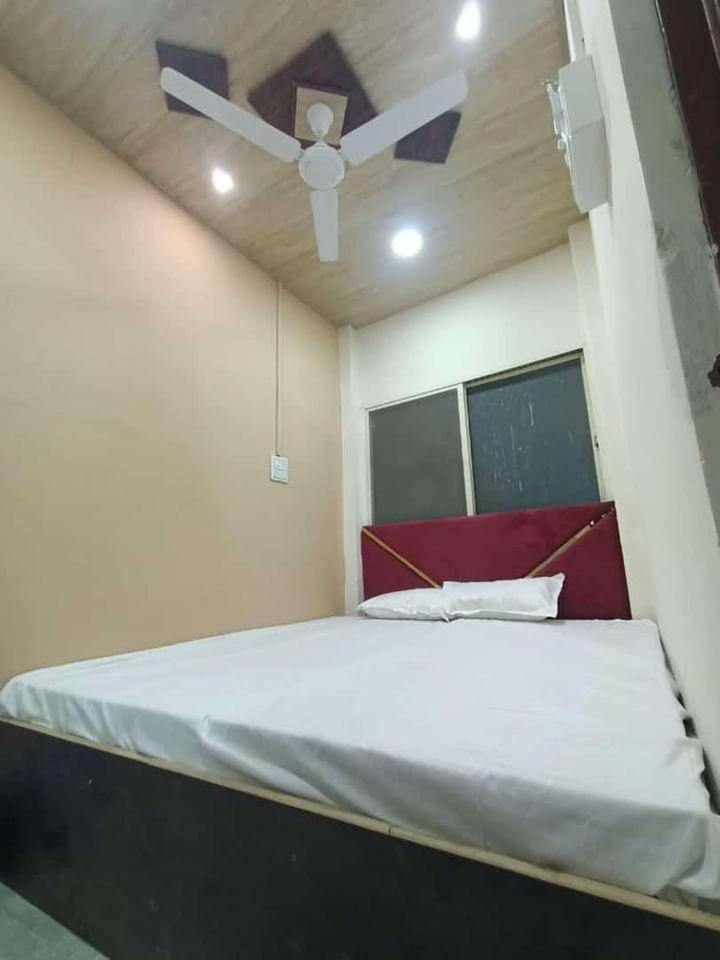 Hotel Rolex Ujjain Eksteriør billede